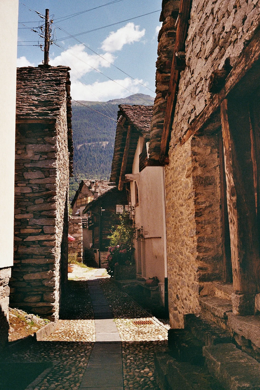 Street in Chironico